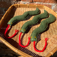 Load image into Gallery viewer, Catnip Snake Toy