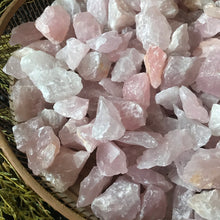 Load image into Gallery viewer, Rose Quartz - Rough