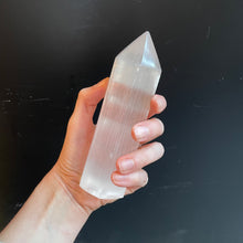 Load image into Gallery viewer, Selenite Generator Point