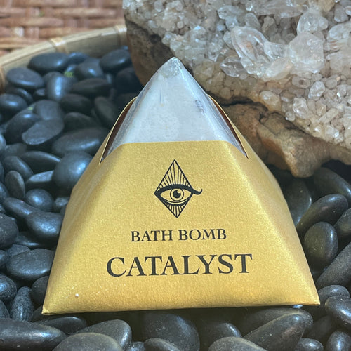 Catalyst Bath Bomb with Crystal