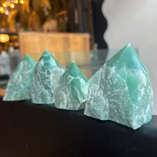 Green Aventurine Polished Point
