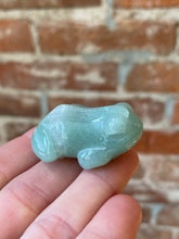 Load image into Gallery viewer, Green Aventurine Frog