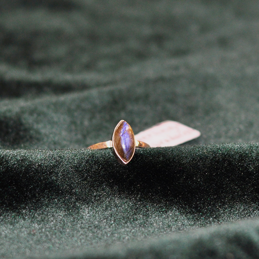 Labradorite Marquis Ring - Sterling Silver