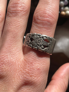 Spoon Ring F - size 9.5