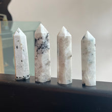 Load image into Gallery viewer, Rainbow Moonstone Standing Points