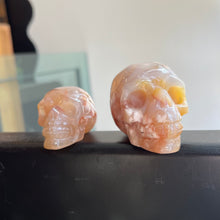 Load image into Gallery viewer, Flower Agate Skull