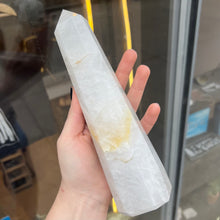 Load image into Gallery viewer, Milky Quartz Polished Tower