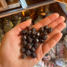 Load image into Gallery viewer, Garnet - Tumbled