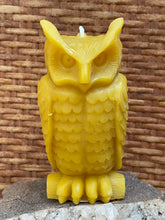 Load image into Gallery viewer, Wise Owl Beeswax Candle