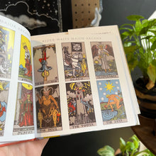 Load image into Gallery viewer, Tarot Cards Minibook