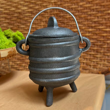 Load image into Gallery viewer, Cast Iron Cauldron with Lid