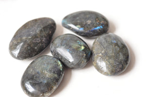 Labradorite Palmstone