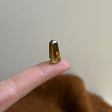 Load image into Gallery viewer, Mini Natural Citrine Polished Standing Points