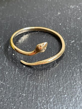 Load image into Gallery viewer, Adjustable Simple Snake Ring - Bronze