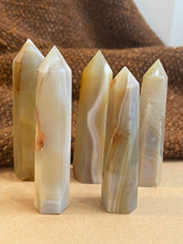 Load image into Gallery viewer, Natural Banded Agate Standing Point